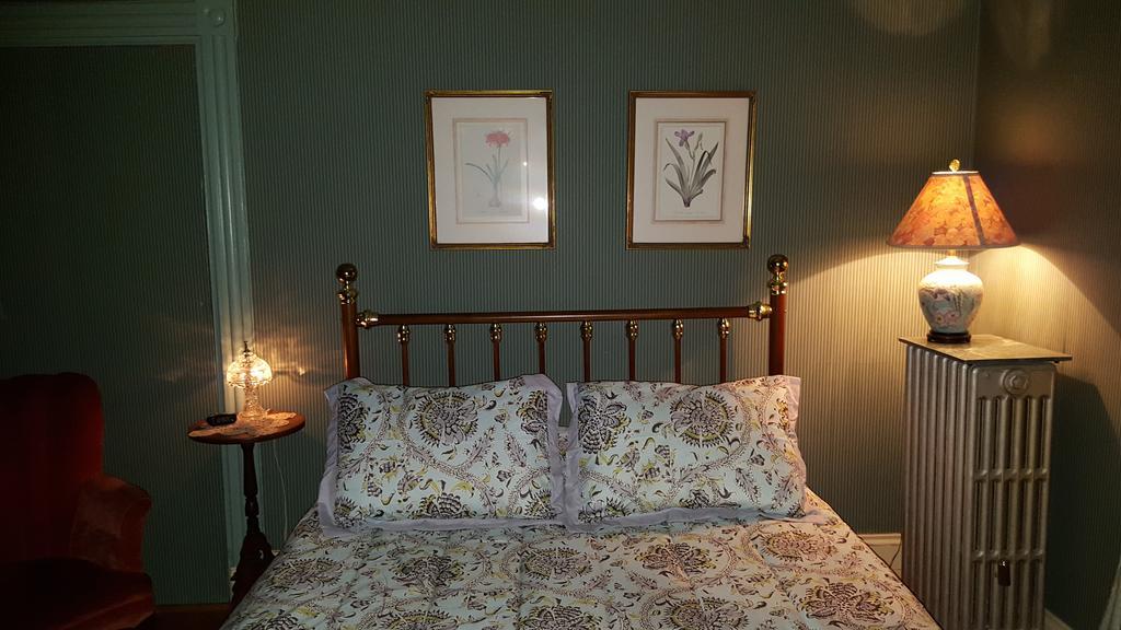 Holidae House Bed & Breakfast Бетел Экстерьер фото