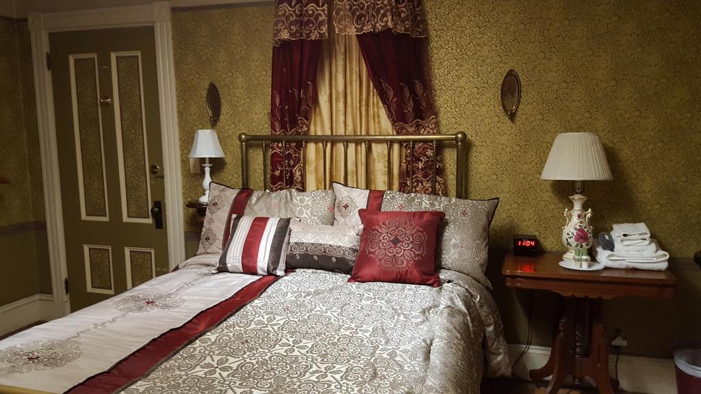 Holidae House Bed & Breakfast Бетел Экстерьер фото
