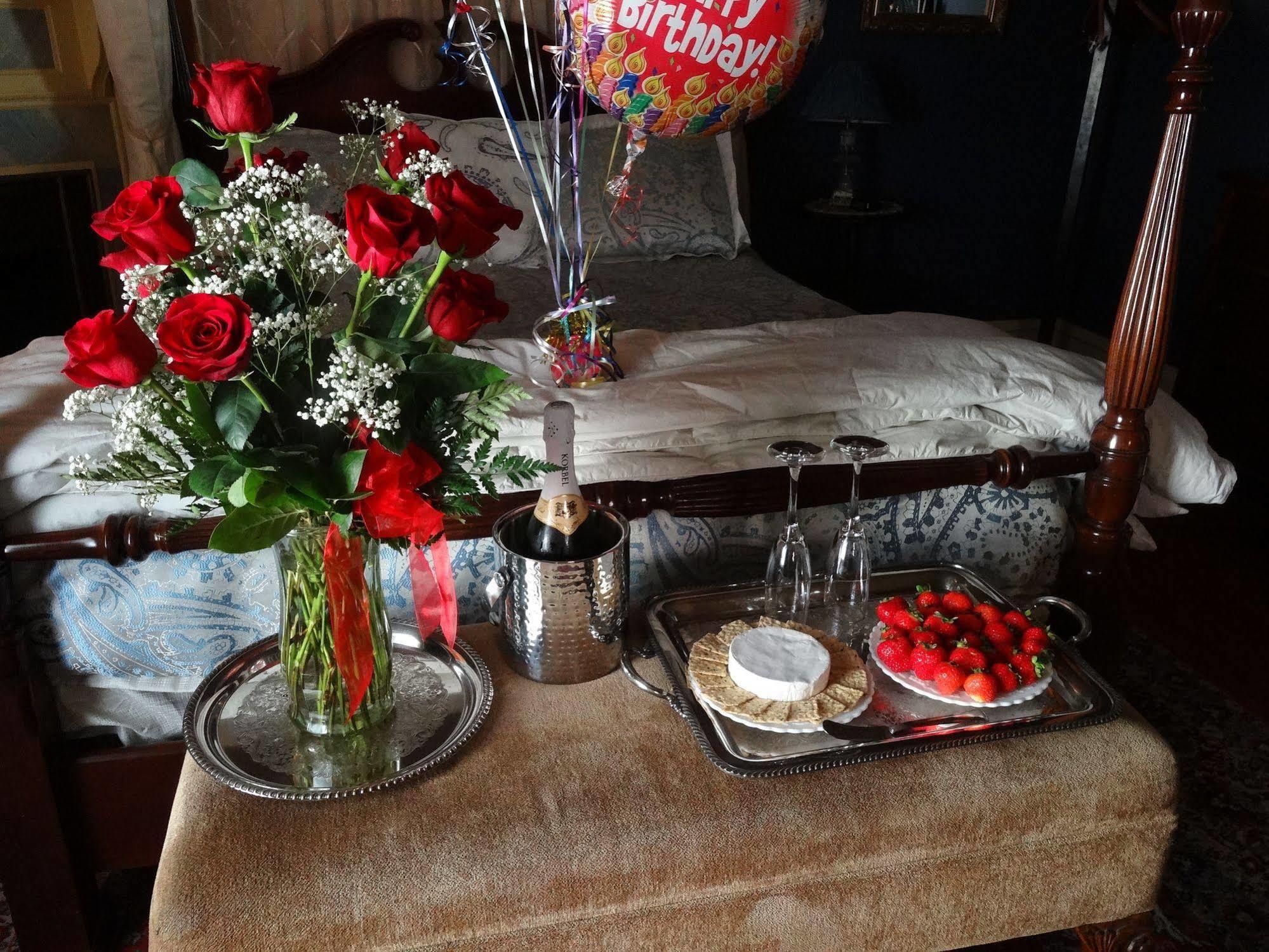 Holidae House Bed & Breakfast Бетел Экстерьер фото